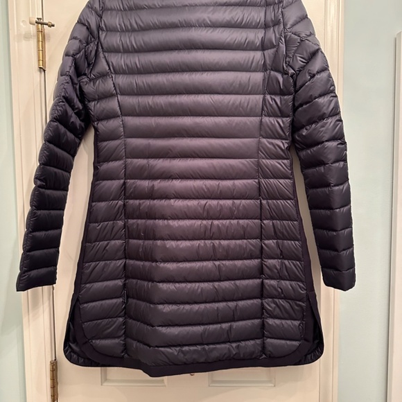 Moncler light down navy blue coat - Picture 13 of 16